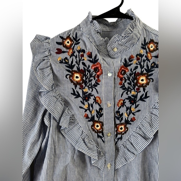 Long sleeve striped embroidered floral ruffled blouse - Picture 3 of 5